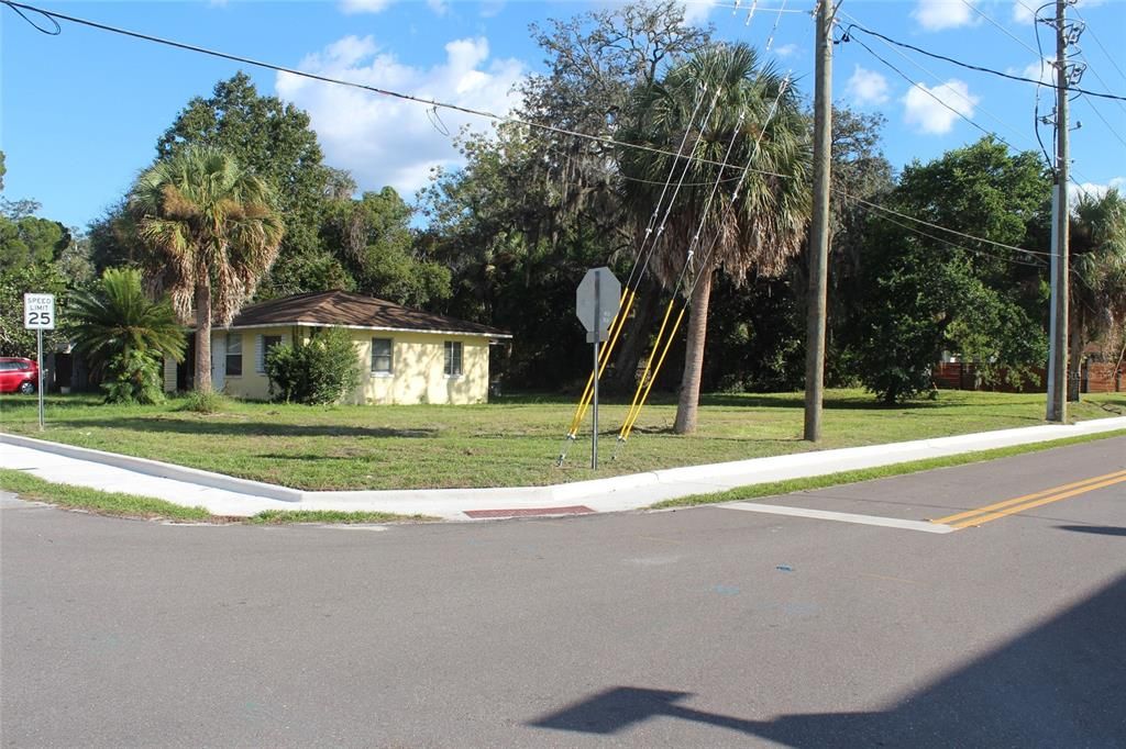 На продажу: $99,479 (0.17 acres)
