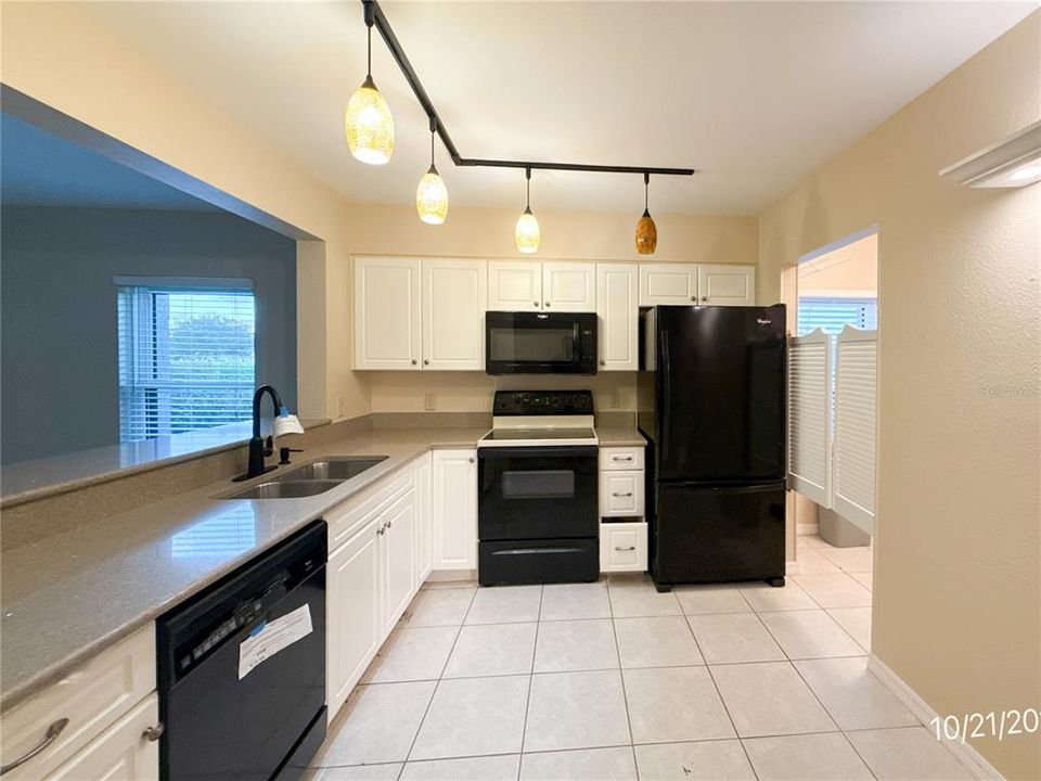 For Sale: $35,000 (2 beds, 2 baths, 1087 Square Feet)