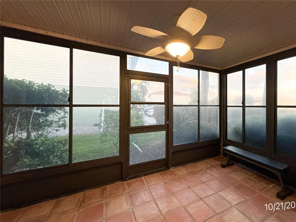 For Sale: $35,000 (2 beds, 2 baths, 1087 Square Feet)