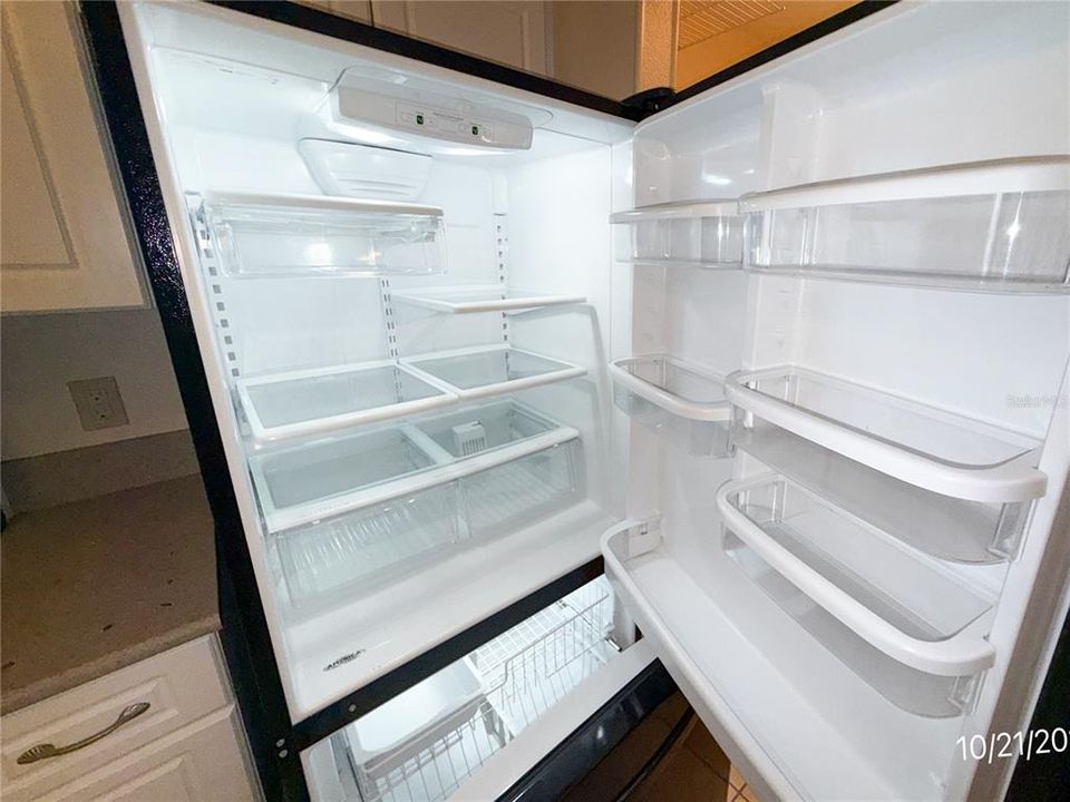 For Sale: $35,000 (2 beds, 2 baths, 1087 Square Feet)