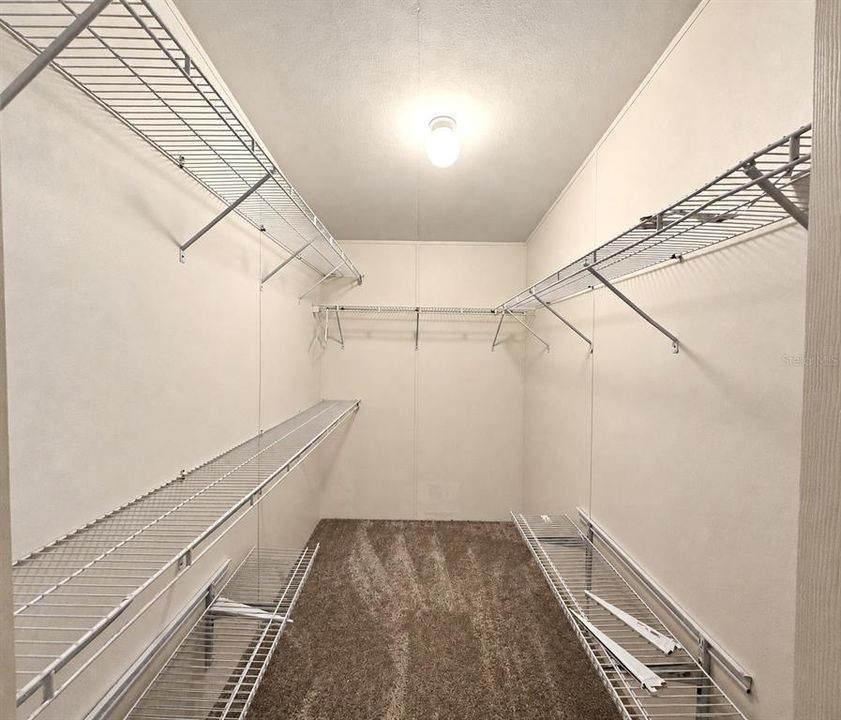 На продажу: $375,000 (3 спален, 2 ванн, 1800 Квадратных фут)