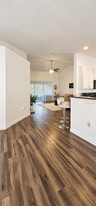 For Sale: $325,000 (3 beds, 2 baths, 1864 Square Feet)