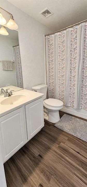 For Sale: $325,000 (3 beds, 2 baths, 1864 Square Feet)