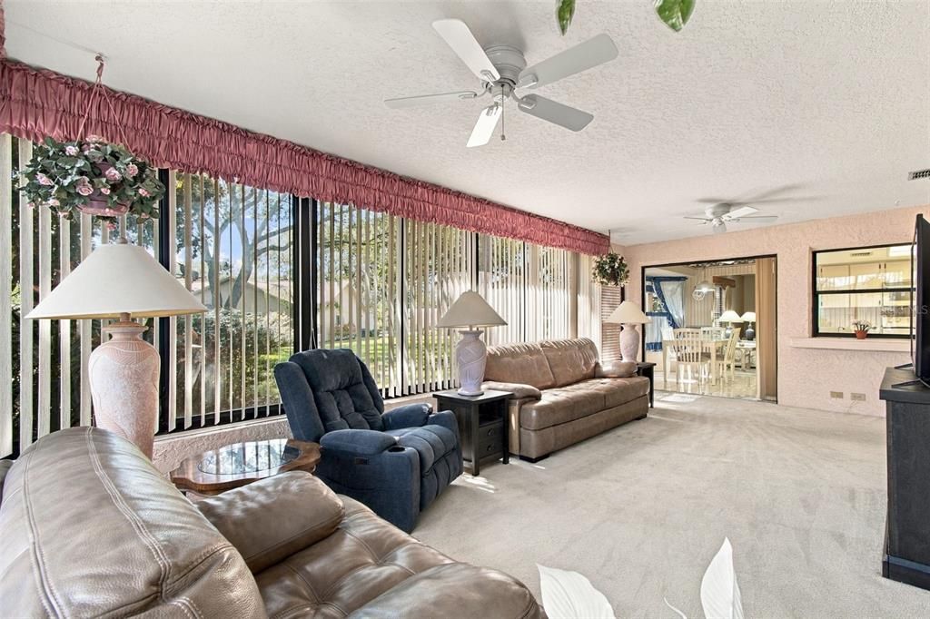 For Sale: $450,000 (2 beds, 2 baths, 1700 Square Feet)