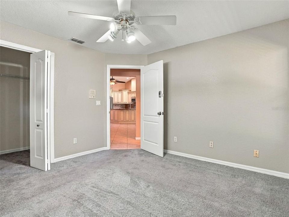 En Venta: $369,000 (3 camas, 2 baños, 1917 Pies cuadrados)