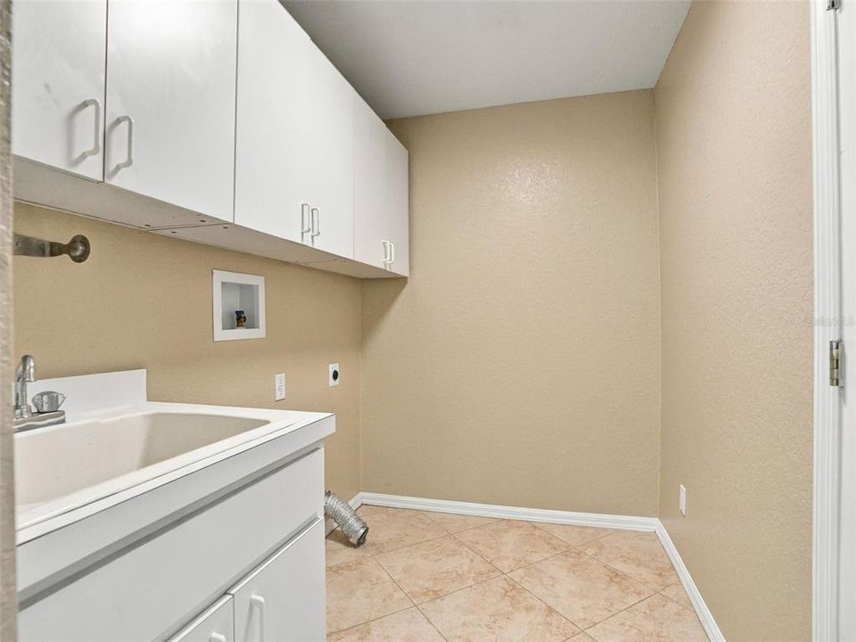 En Venta: $369,000 (3 camas, 2 baños, 1917 Pies cuadrados)