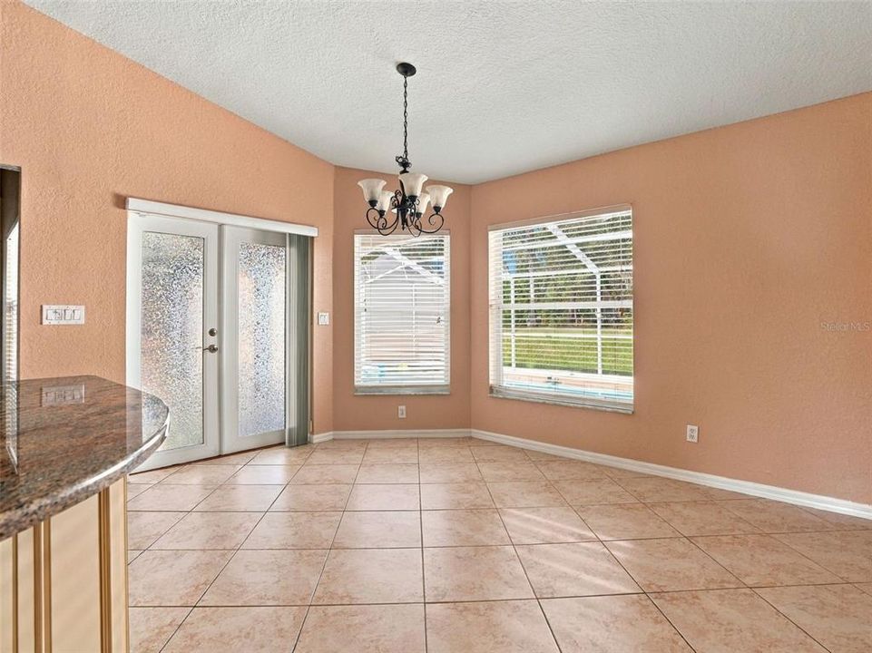 En Venta: $369,000 (3 camas, 2 baños, 1917 Pies cuadrados)