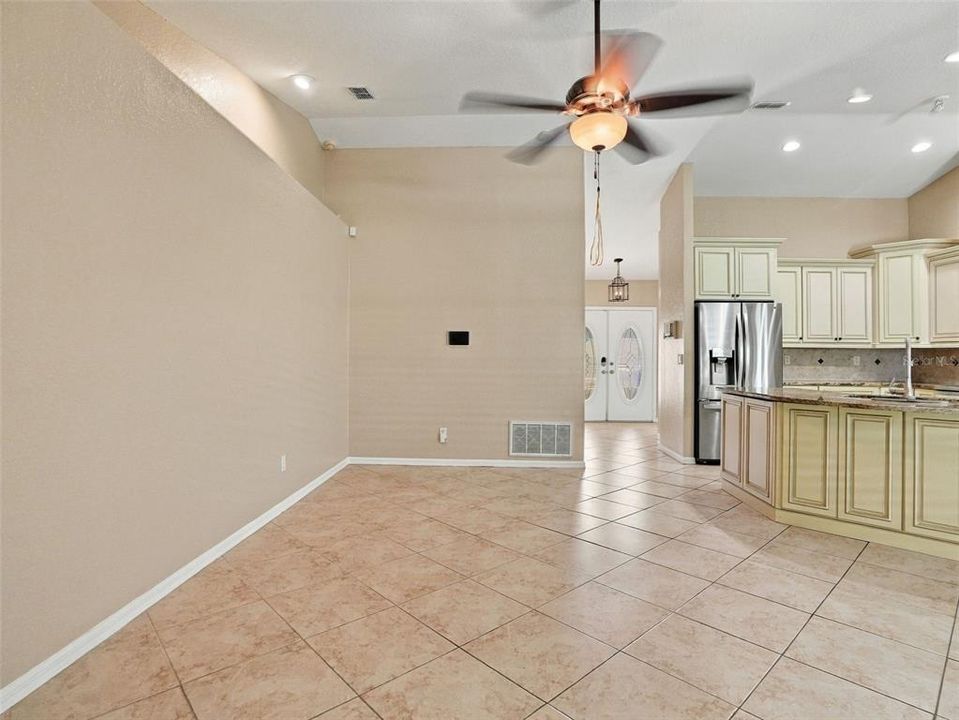 En Venta: $369,000 (3 camas, 2 baños, 1917 Pies cuadrados)