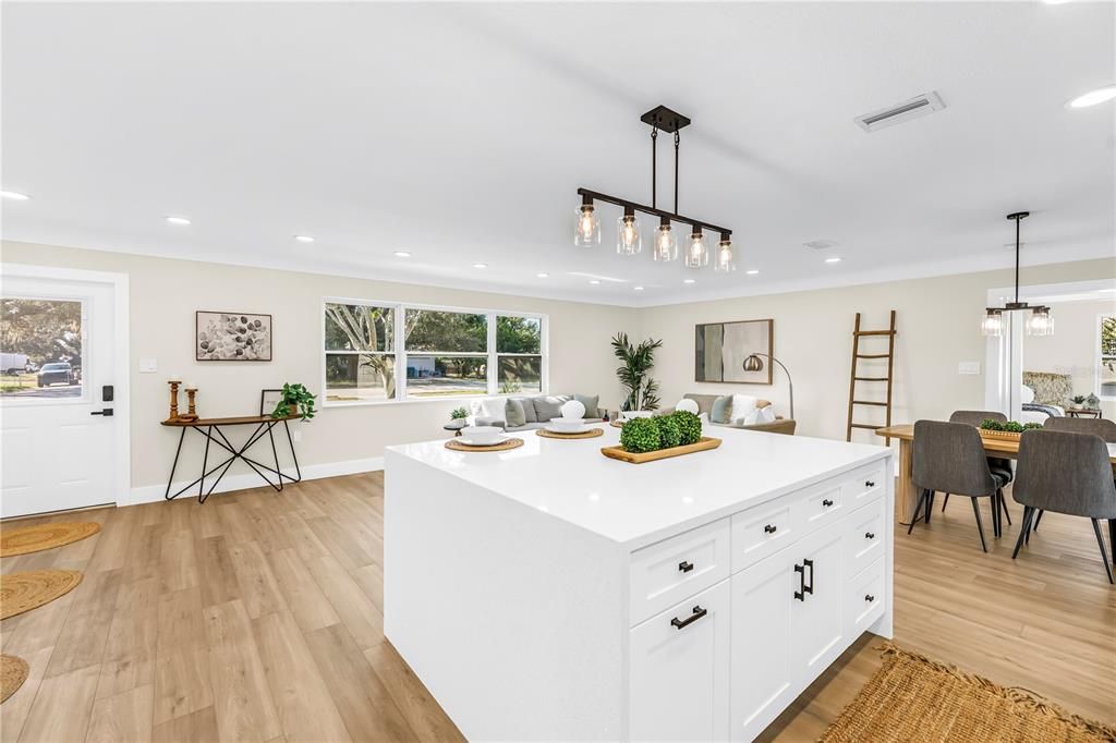 На продажу: $429,999 (3 спален, 1 ванн, 1184 Квадратных фут)