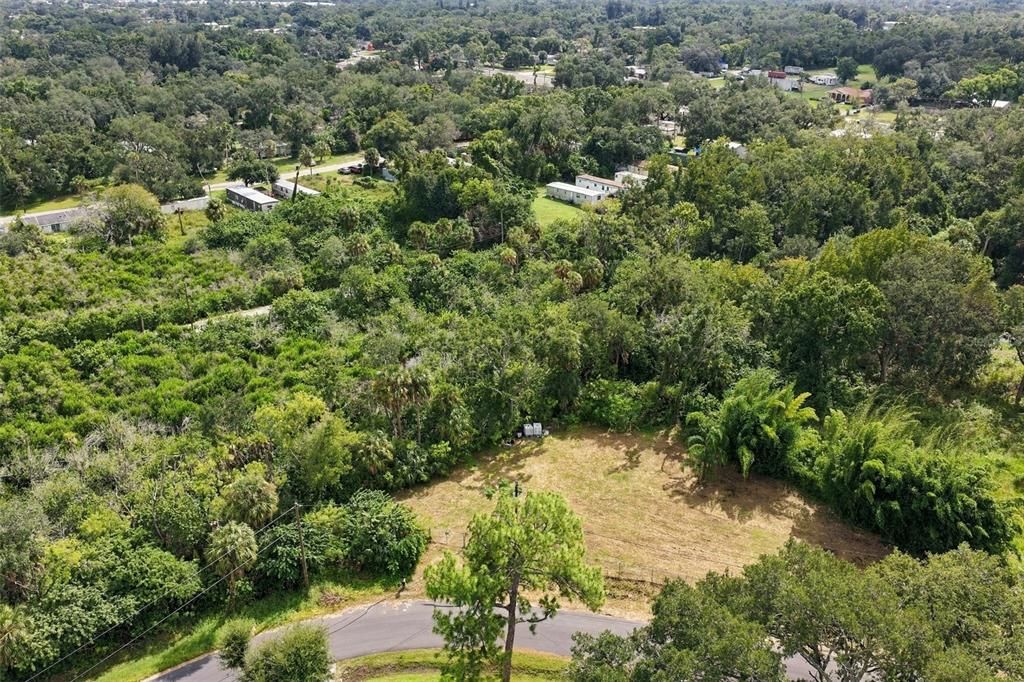 待售: $147,000 (0.36 acres)