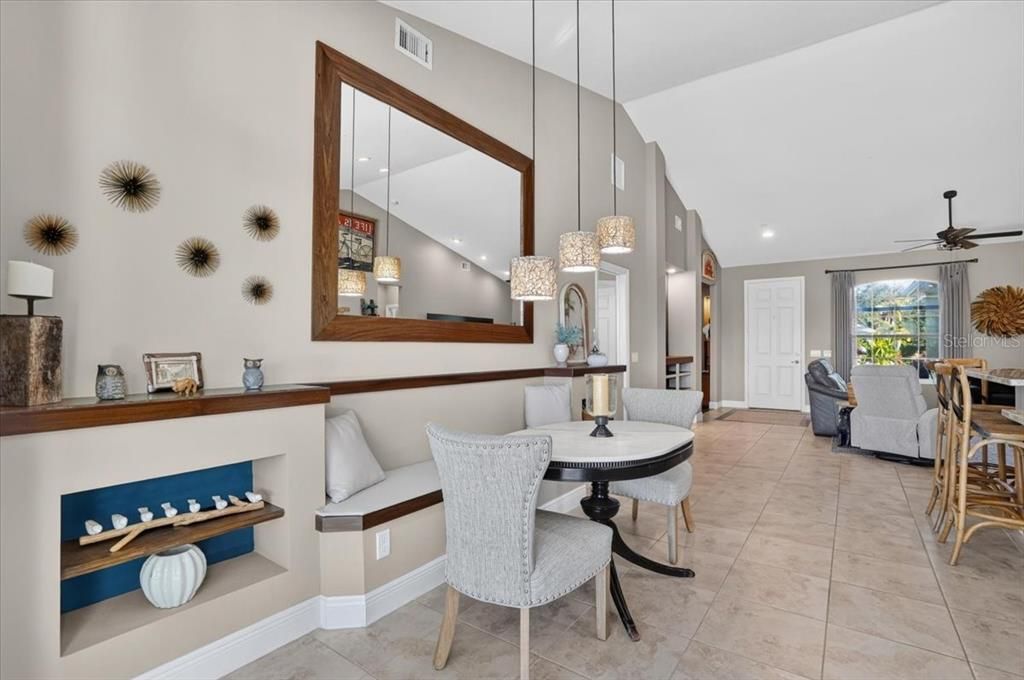 En Venta: $464,000 (2 camas, 2 baños, 1640 Pies cuadrados)
