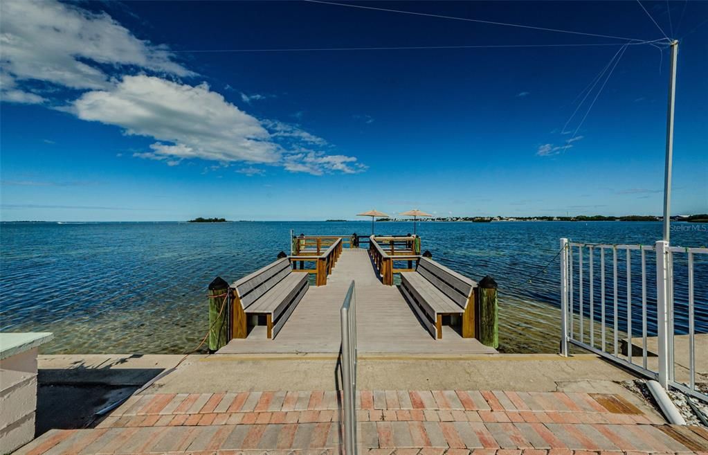 For Sale: $545,000 (2 beds, 2 baths, 1375 Square Feet)