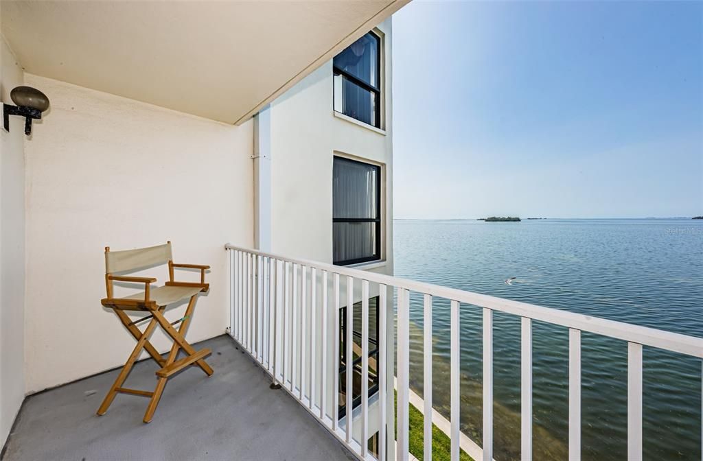 For Sale: $545,000 (2 beds, 2 baths, 1375 Square Feet)