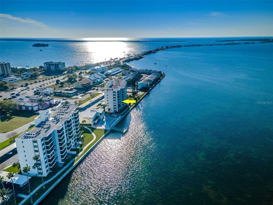 For Sale: $545,000 (2 beds, 2 baths, 1375 Square Feet)