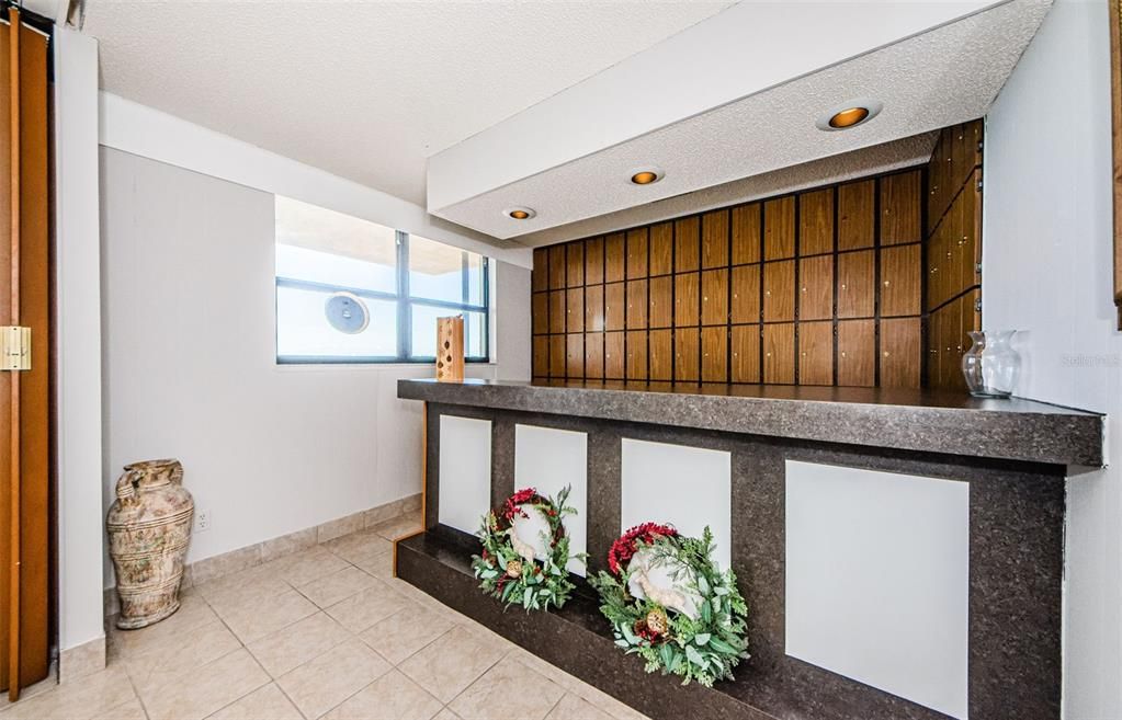 For Sale: $545,000 (2 beds, 2 baths, 1375 Square Feet)