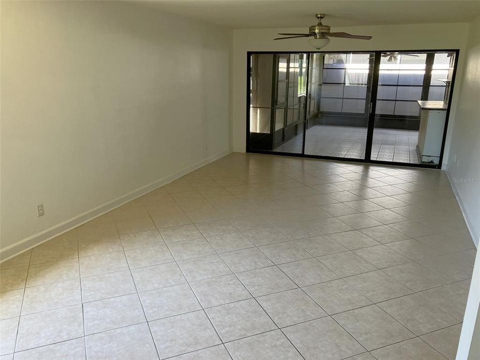 For Sale: $199,900 (2 beds, 2 baths, 1030 Square Feet)