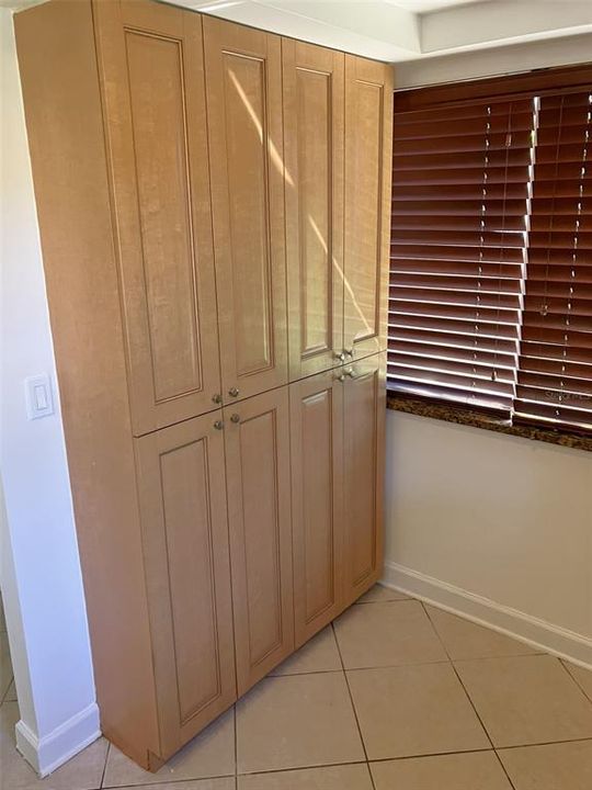 For Sale: $199,900 (2 beds, 2 baths, 1030 Square Feet)