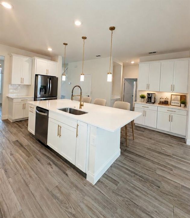For Sale: $635,000 (5 beds, 3 baths, 3170 Square Feet)