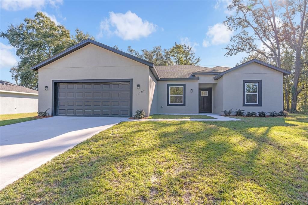For Sale: $315,000 (4 beds, 3 baths, 1952 Square Feet)