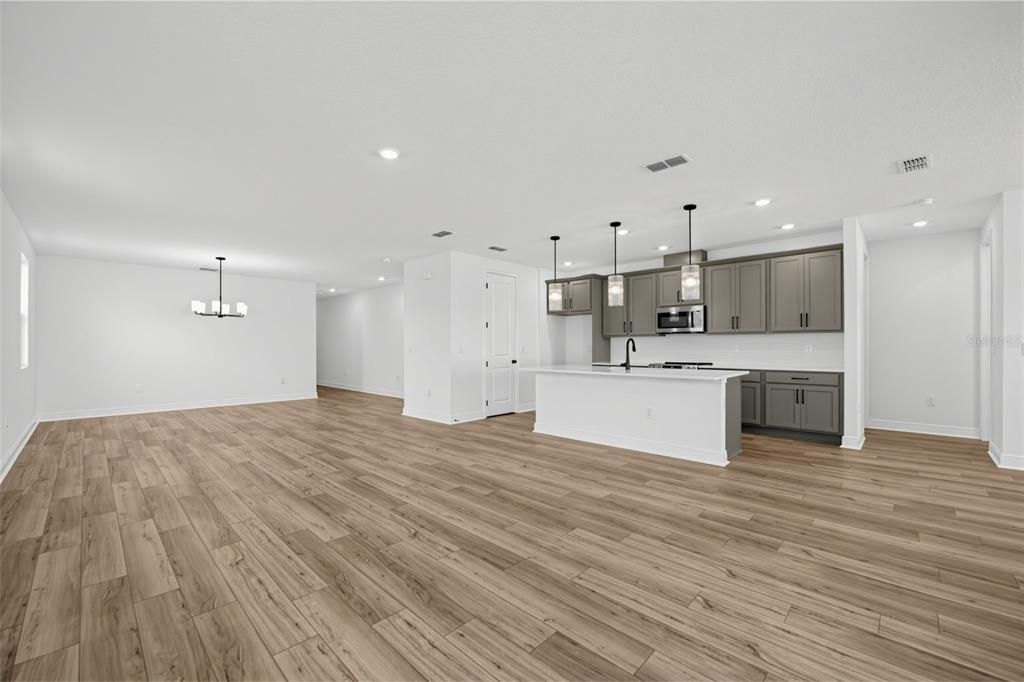 На продажу: $499,990 (3 спален, 2 ванн, 2226 Квадратных фут)