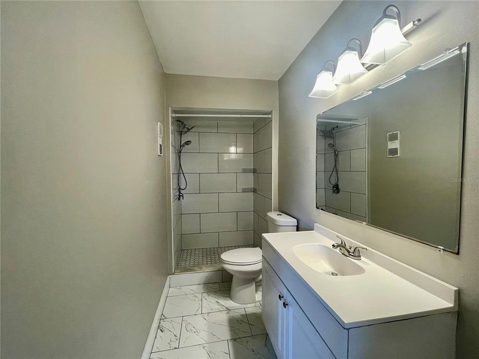 For Sale: $145,000 (2 beds, 2 baths, 1154 Square Feet)