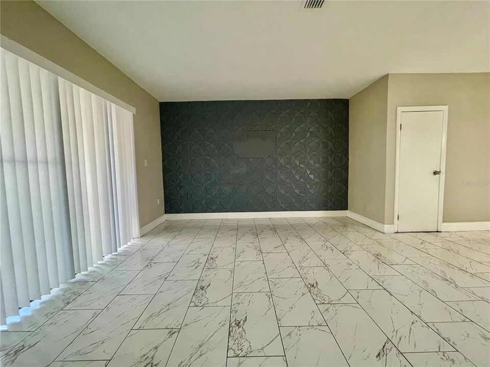 For Sale: $145,000 (2 beds, 2 baths, 1154 Square Feet)