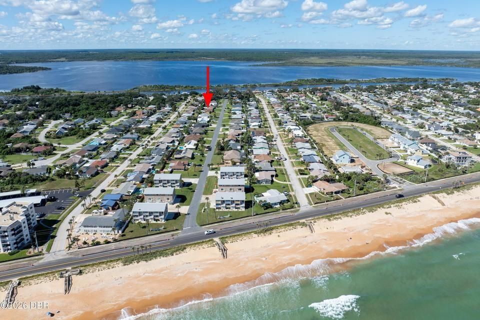 En Venta: $359,000 (2 camas, 2 baños, 1560 Pies cuadrados)