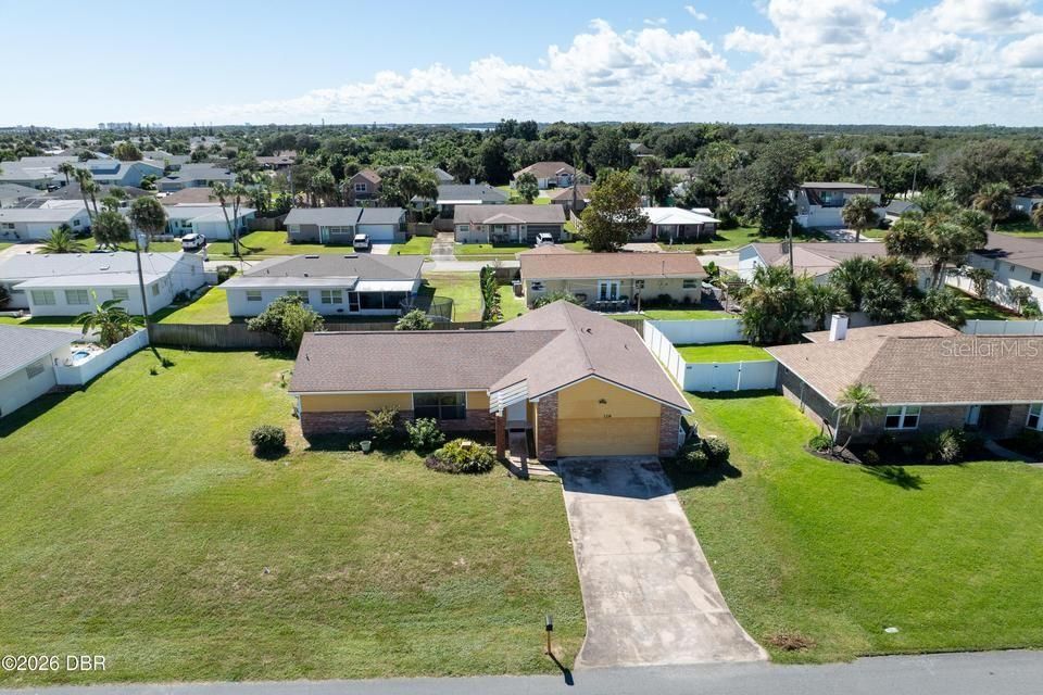 En Venta: $359,000 (2 camas, 2 baños, 1560 Pies cuadrados)