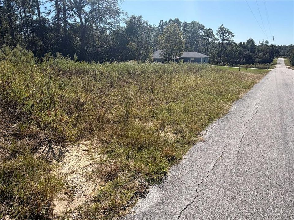 En Venta: $33,500 (0.99 acres)