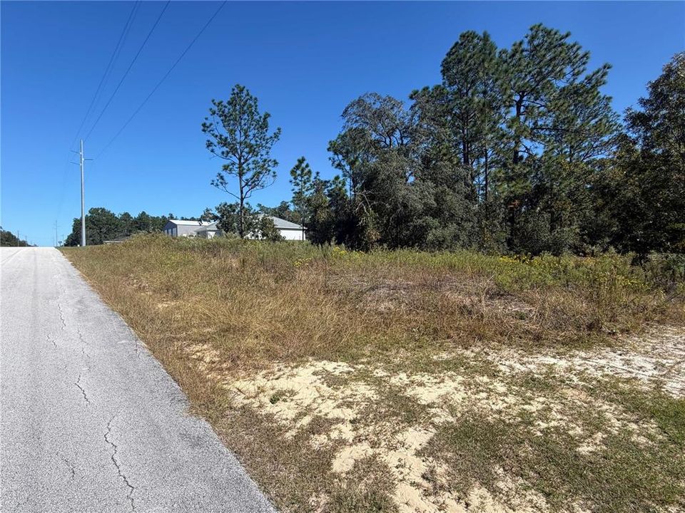 En Venta: $33,500 (0.99 acres)