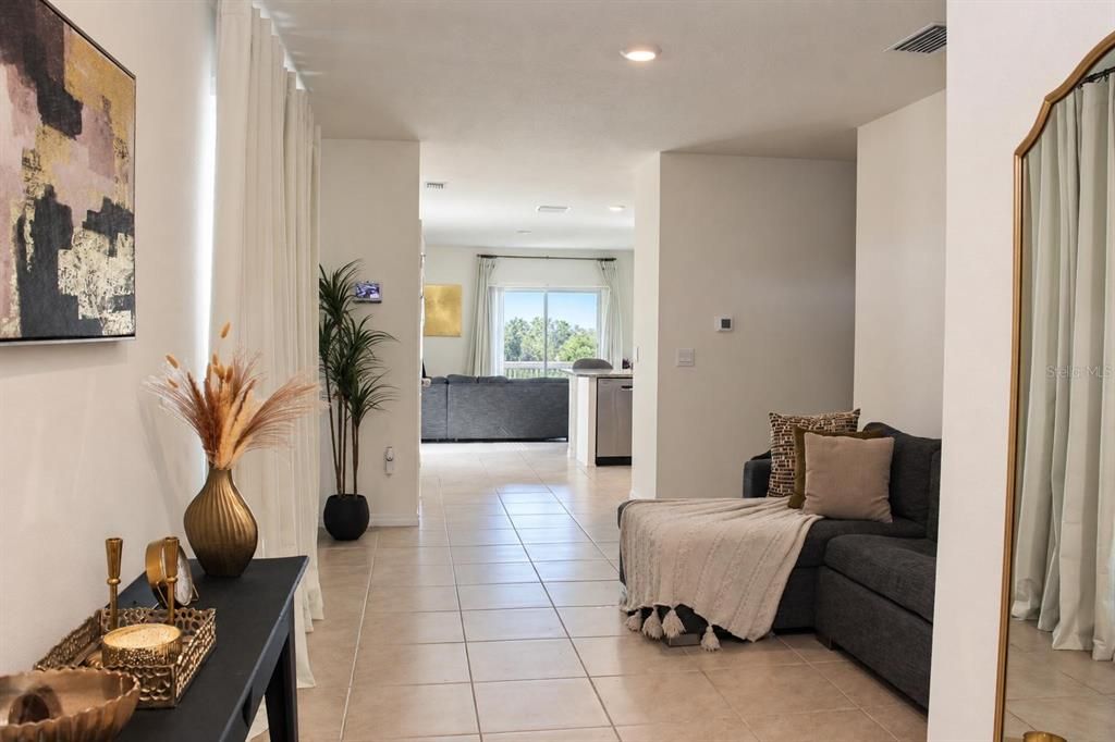 En Venta: $367,993 (3 camas, 2 baños, 1501 Pies cuadrados)
