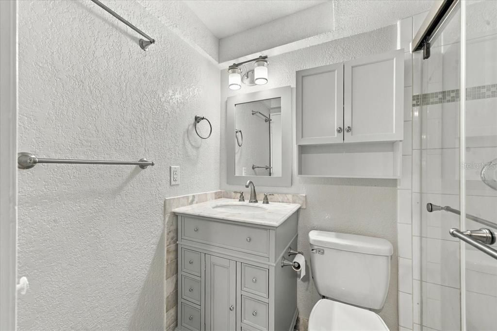 For Sale: $179,900 (2 beds, 2 baths, 1200 Square Feet)