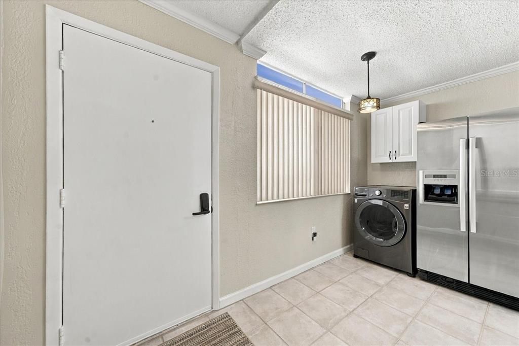 For Sale: $179,900 (2 beds, 2 baths, 1200 Square Feet)