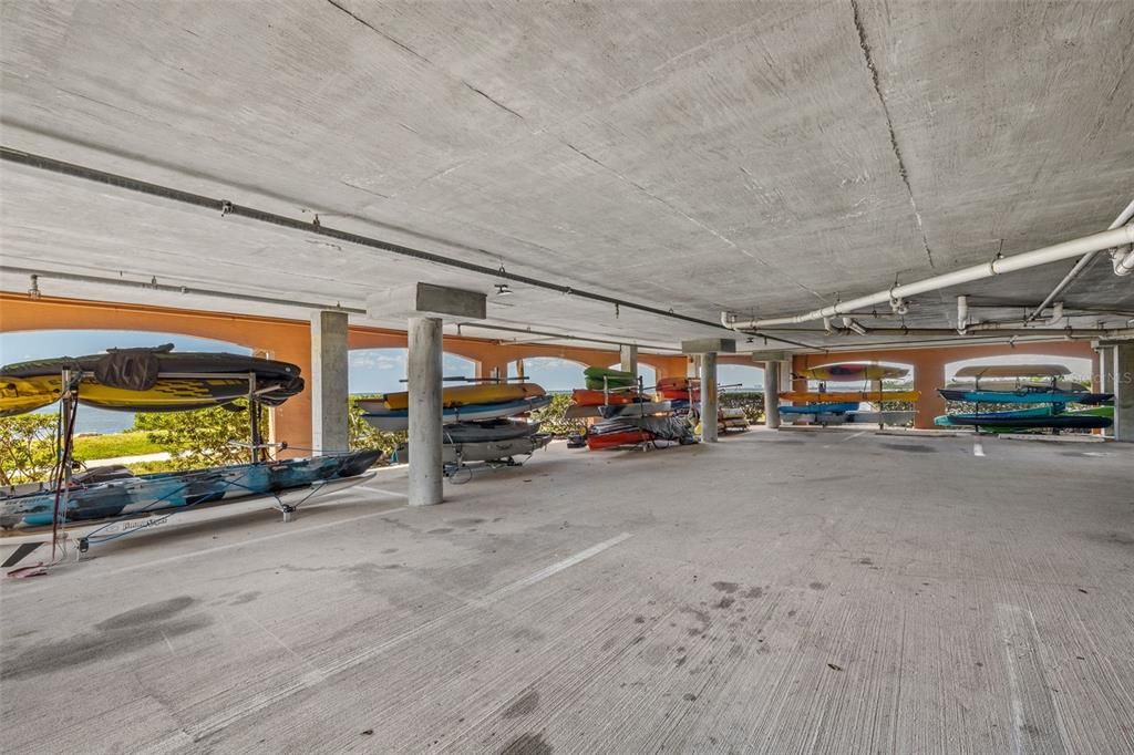 待售: $245,000 (1 贝兹, 1 浴室, 780 平方英尺)