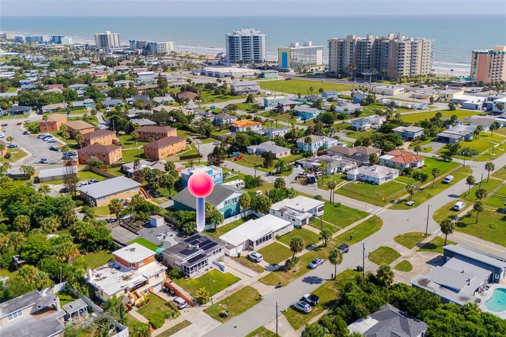 На продажу: $399,900 (2 спален, 2 ванн, 1075 Квадратных фут)