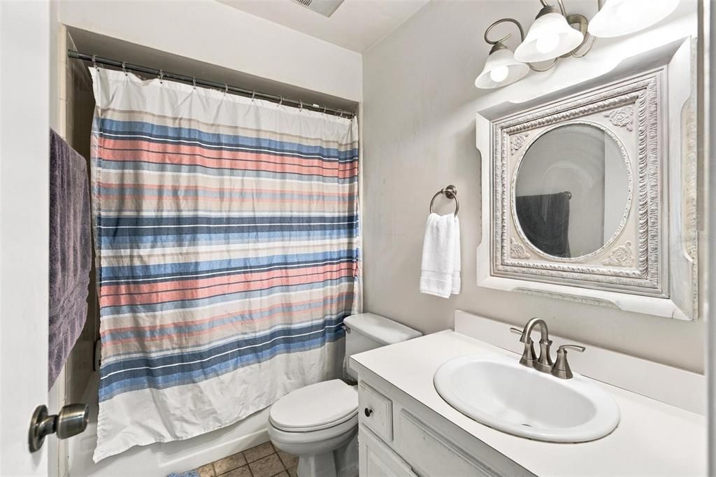 En Venta: $164,900 (4 camas, 2 baños, 1141 Pies cuadrados)