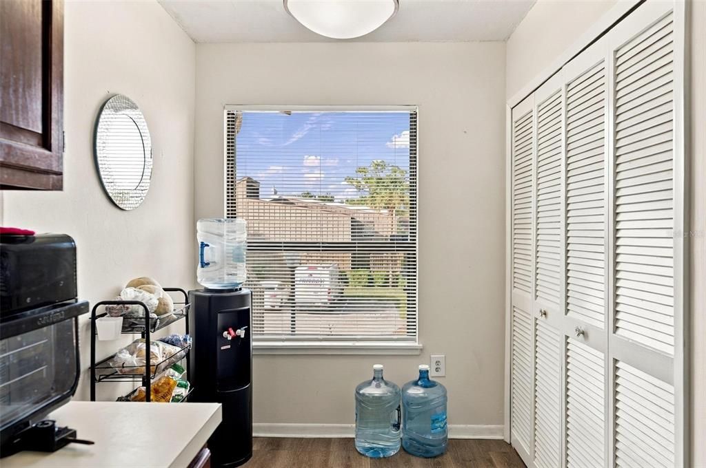 En Venta: $164,900 (4 camas, 2 baños, 1141 Pies cuadrados)
