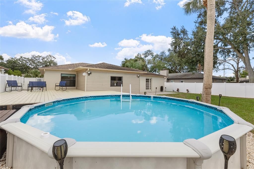 For Sale: $489,700 (3 beds, 2 baths, 1607 Square Feet)