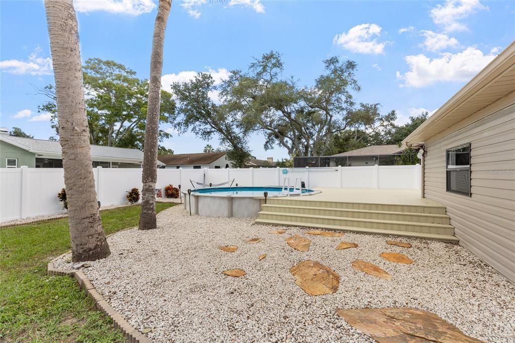 For Sale: $489,700 (3 beds, 2 baths, 1607 Square Feet)