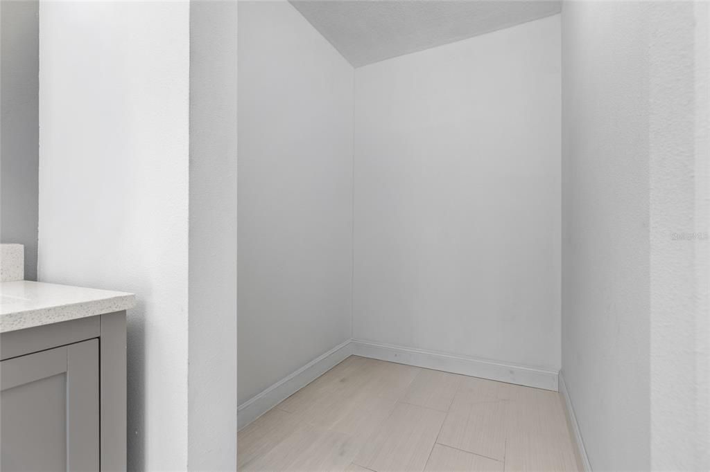 For Sale: $489,700 (3 beds, 2 baths, 1607 Square Feet)