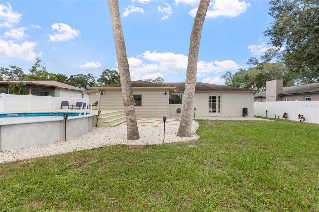 For Sale: $489,700 (3 beds, 2 baths, 1607 Square Feet)