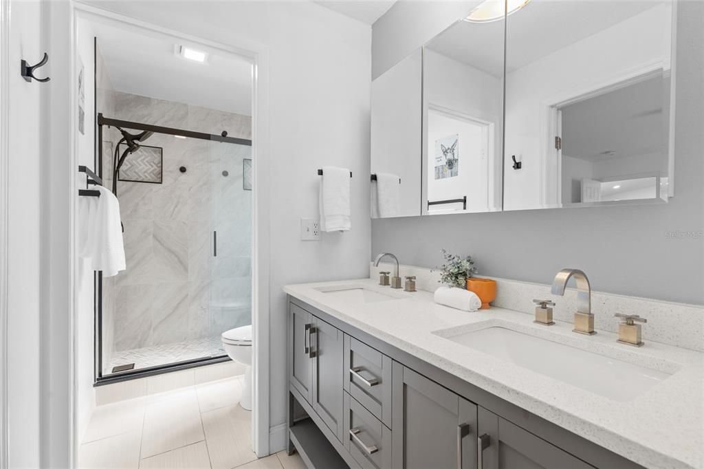 For Sale: $489,700 (3 beds, 2 baths, 1607 Square Feet)