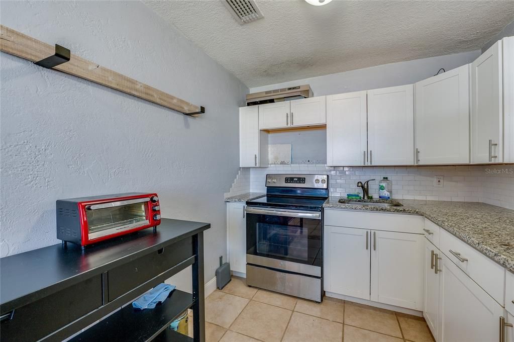 En Venta: $287,000 (2 camas, 1 baños, 528 Pies cuadrados)