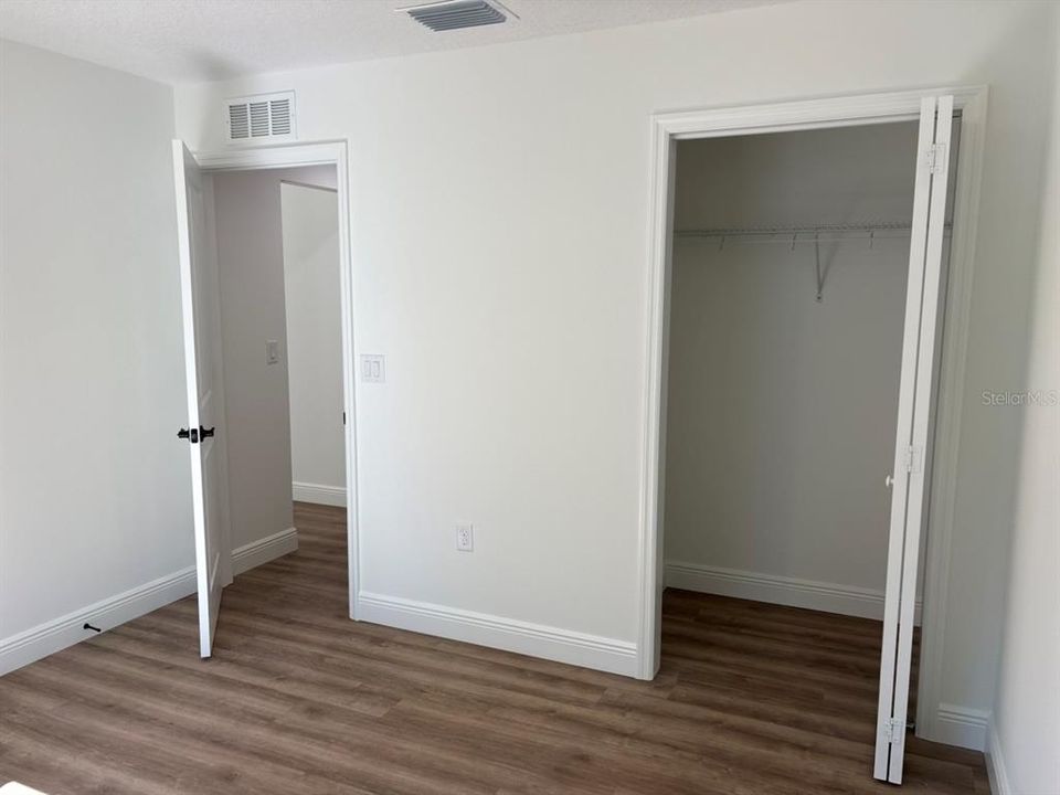 На продажу: $234,900 (3 спален, 2 ванн, 1405 Квадратных фут)