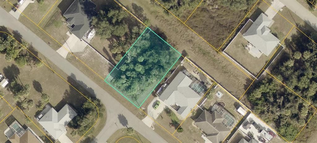 En Venta: $18,000 (0.23 acres)