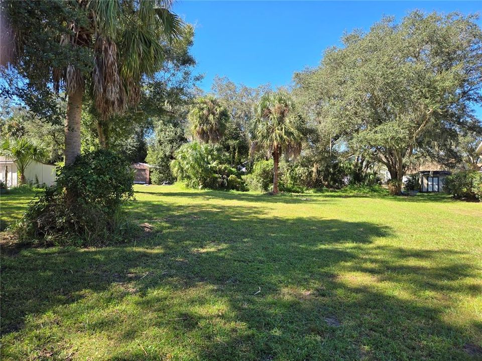 待售: $135,000 (0.33 acres)