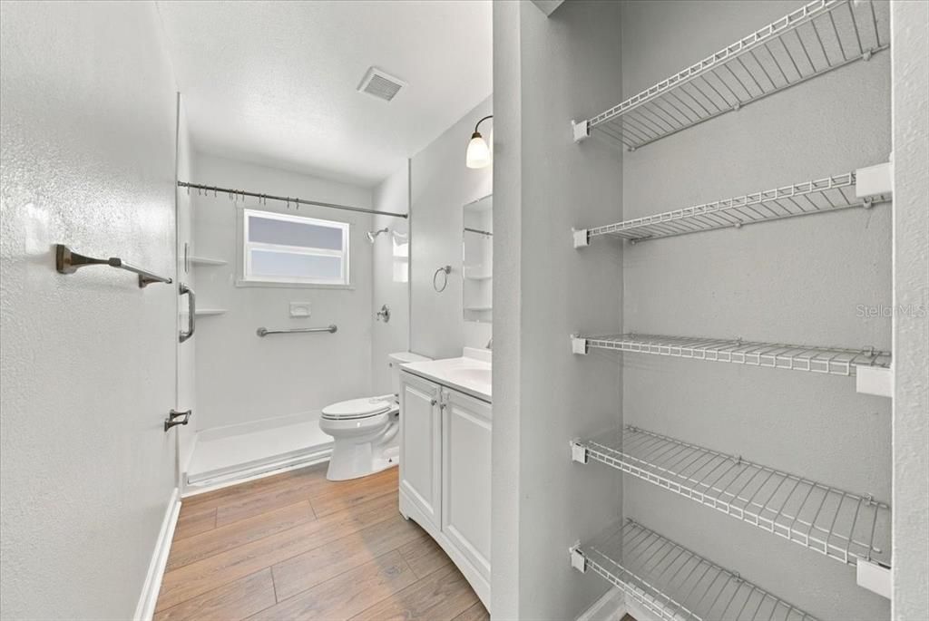 На продажу: $435,000 (3 спален, 2 ванн, 1174 Квадратных фут)