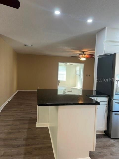 En Venta: $154,900 (2 camas, 2 baños, 1460 Pies cuadrados)