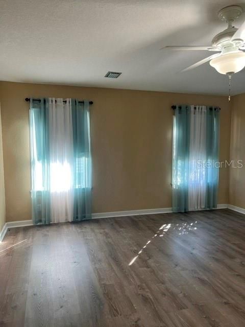 En Venta: $154,900 (2 camas, 2 baños, 1460 Pies cuadrados)
