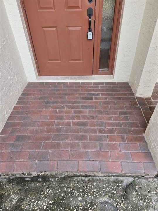 For Sale: $239,000 (2 beds, 2 baths, 1200 Square Feet)